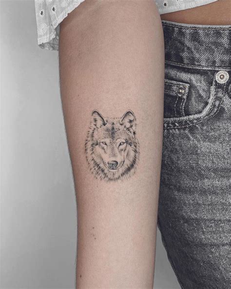 tatuajes de lobos pequeños